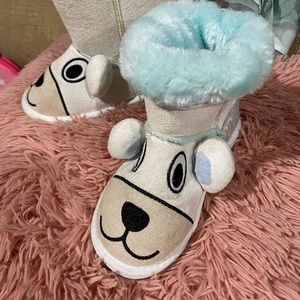 Mukluks kids size 10 light blue